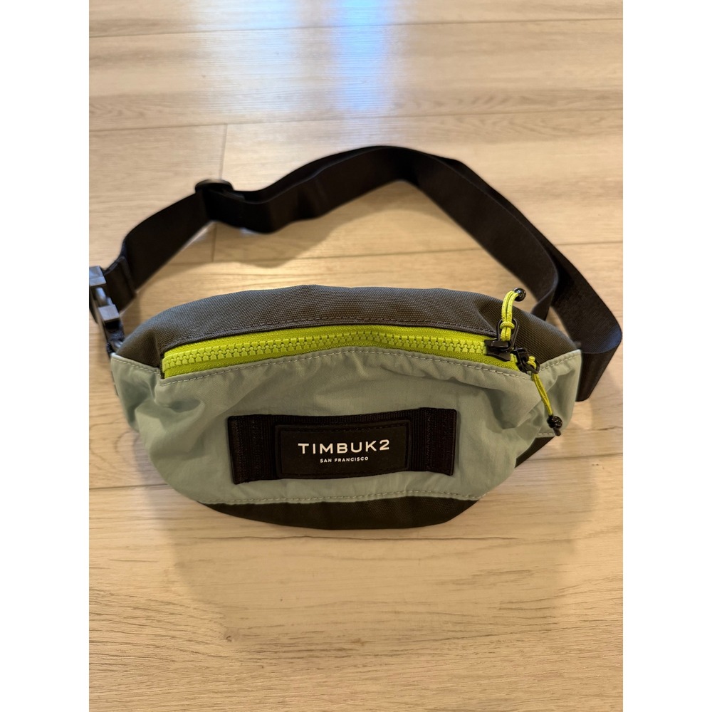 Timbuk2 Green and Black Belt Bag with Lime Zipper